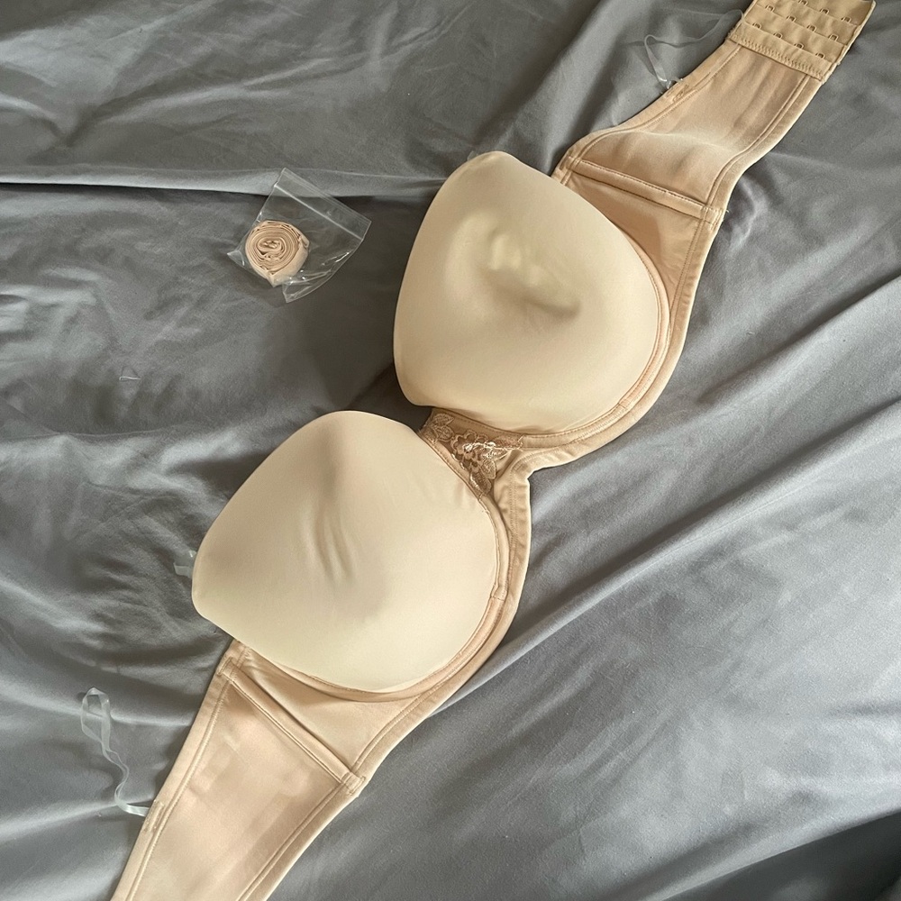 Vanity Fair Cream Women's Bra